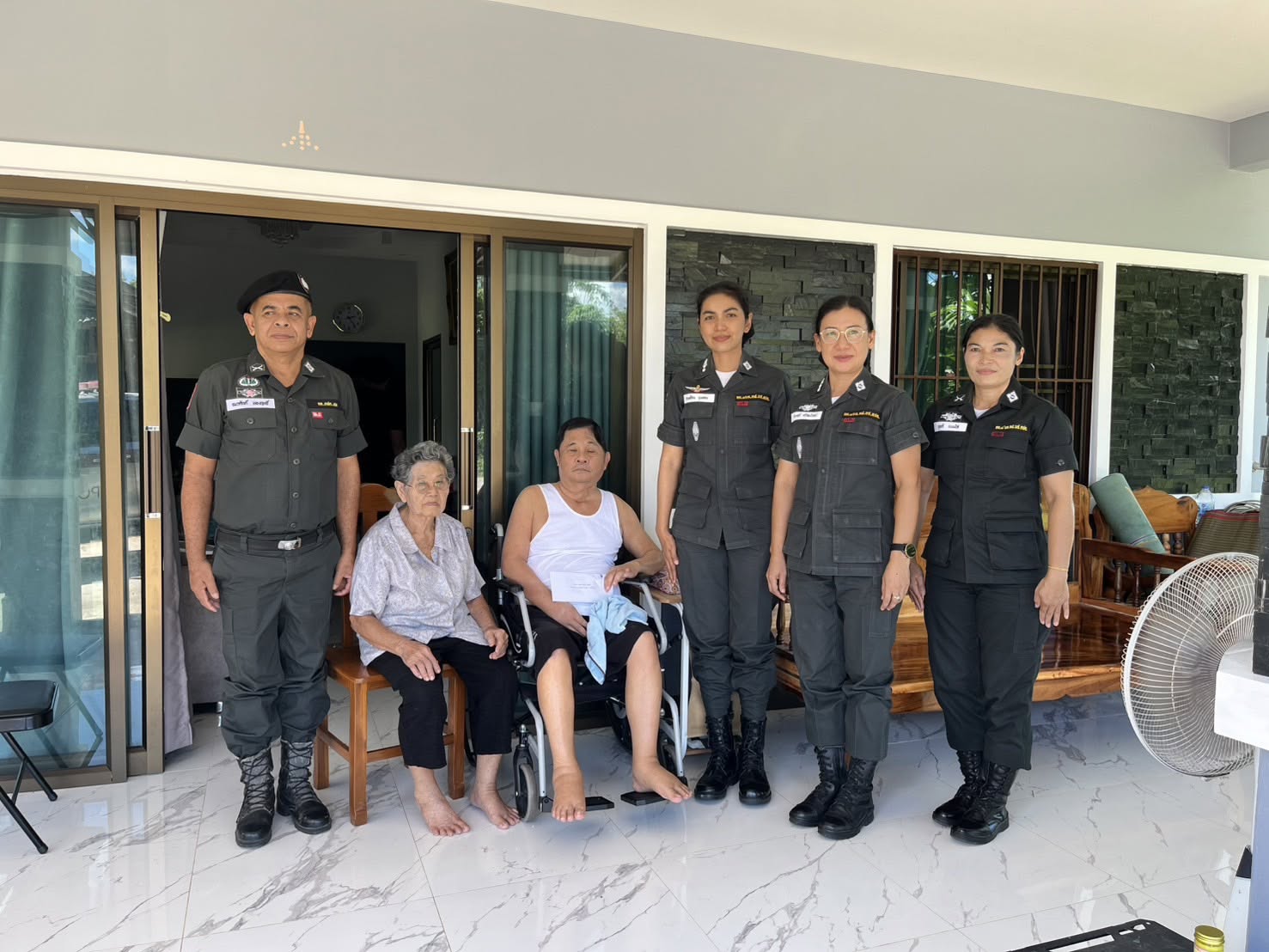 การสร้างขวัญและกำลังใจให้แก่ข้าราชการตำรวจตามโครงการ  “ครอบครัวตำรวจ เราไม่ทิ้งกัน”